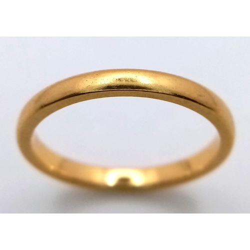 479 - A 22K Yellow Gold Band Ring. 3mm width. Size M 1/2. 3.25g weight.