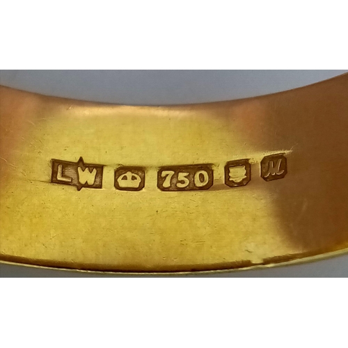 373 - An Vintage 18K Yellow Gold Band Ring. 6mm width. Full UK hallmarks. Size Q. 3.25g weight.