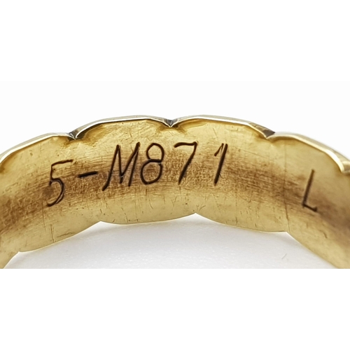 926 - A Vintage 9K Yellow Gold Band Ring. 4mm width. 2.35g weight. Full UK hallmarks.