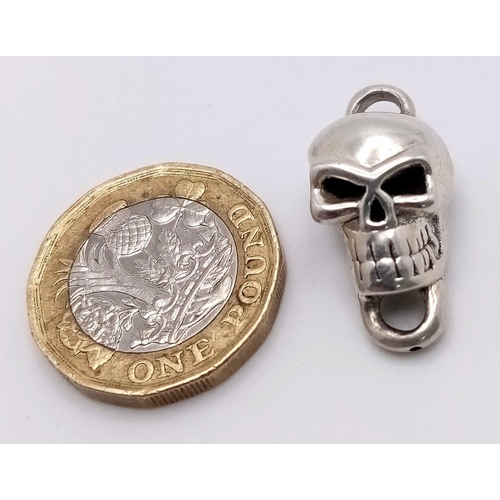 1035 - STERLING SILVER (TESTED) SKULL PENDANT/CHARM, WEIGHT 2G, 25MM LONG APPROX, REF SC 4126