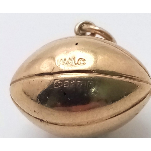 1007 - A 9K YELLOW GOLD RUGBY BALL CHARM 0.7G , 12mm x 14mm

SC 4023