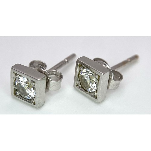 542 - PAIR OF 9K WHITE GOLD CZ STONE STUDS EARRINGS - 1.6G TOTAL WEIGHT