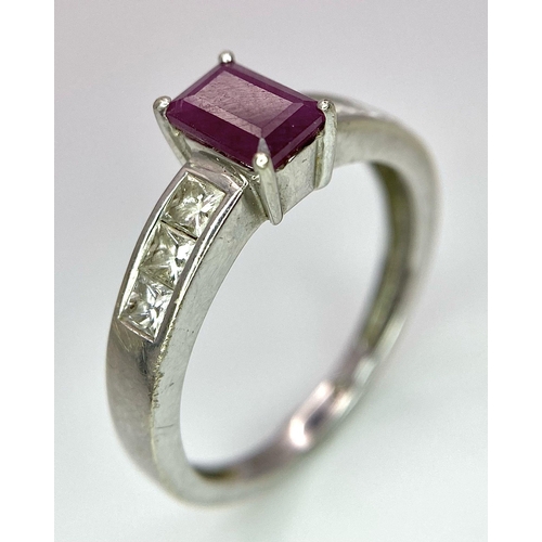 638 - A 9K WHITE GOLD DIAMOND & RUBY RING 0.40CT 2.7G SIZE N

ref: A/S 1008