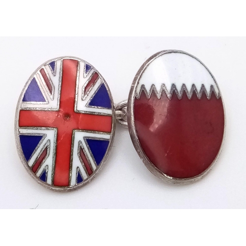 730 - A STERLING SILVER CHAIN LINK CUFFLINKS WITH BRITISH FLAG ON 14.8G

ref: 7967