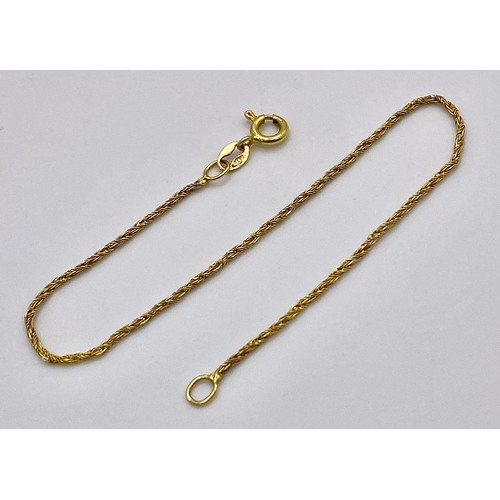 1060 - A 9K Yellow Gold Thin Rope Bracelet. 18cm. 1.12g weight.