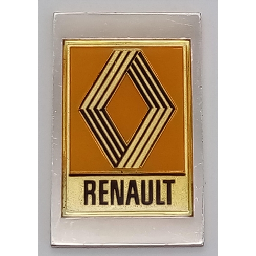 675 - A STERLING SILVER RENAULT PLAQUE FRENCH CAR MANUFACTURER 23.8G , 43mm x 27mm.

ref: 8132