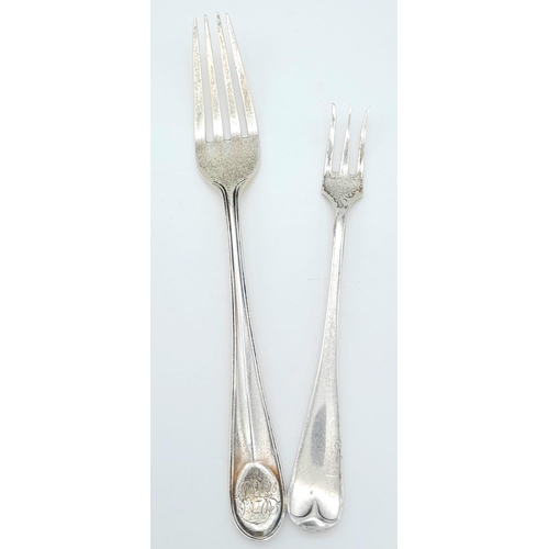 1219 - 2X antique sterling silver forks. A big one come with full Sheffield hallmarks, 1927. The other one ... 