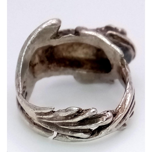 1321 - A vintage sterling silver frog ring. Total weight 4G. Size F.