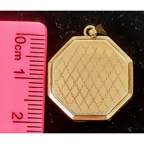 1354 - A Vintage 9K Yellow Gold Back and Front Octagonal Locket Pendant. 3cm. 3.68g weight.