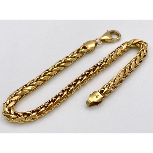 24 - A 9K Yellow Gold Intricate Link Bracelet. 18cm. 5g weight.