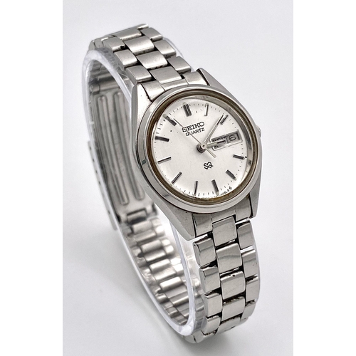 386 - A Vintage Seiko SQ Quartz Day Date Ladies Watch, Stainless Steel, 25mm diameter, Fits Wrist Size 16c... 