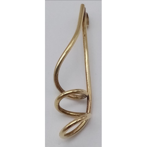 907 - A 9K Yellow Gold Corkscrew Pendant. 4cm. 1.41g weight.