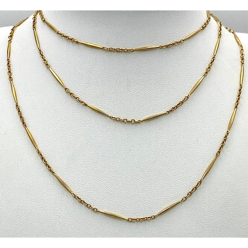 13 - An unusual, 9 K yellow gold and very long (100 cm) chain necklace, that can be worn either as one ro... 