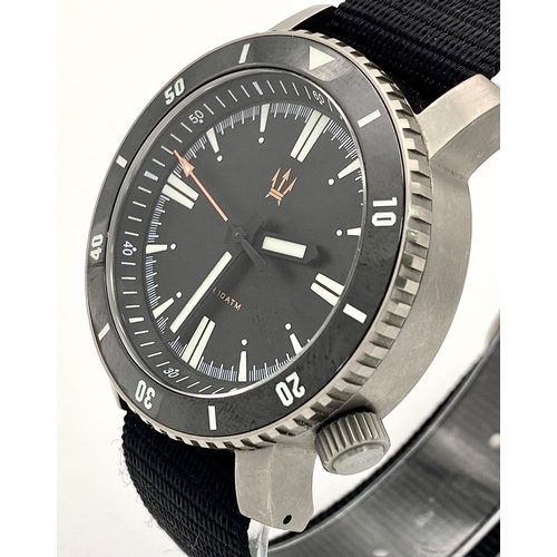 219 - An Excellent Condition, Limited Edition, Military Specification, Automatic Divers Watch by Maratac, ... 