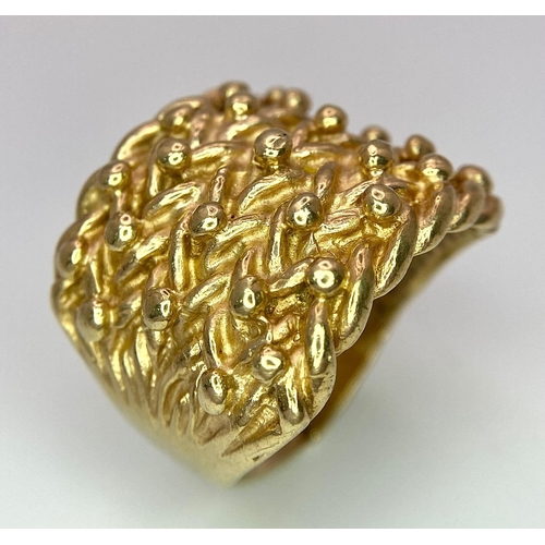 54 - A LARGE AND HEAVY 9K YELLOW GOLD SHOT/KEEPER RING, WEIGHT  13G AND SIZE T