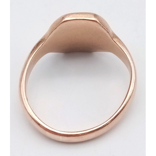 106 - A HEAVEY 9K ROSE GOLD VINTAGE SIGNET RING, WEIGHT 7G SIZE S