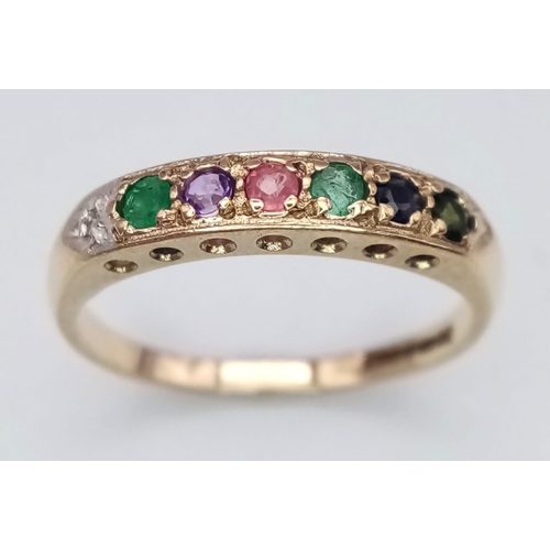 355 - AN ATTRACTIVE 9K YELLOW GOLD MUTI-GEM SET DEAREST RING, WEIGHT 1.7G SIZE L