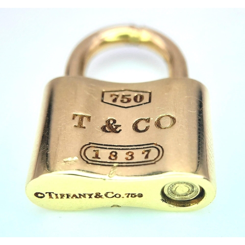 62 - 18K YELLOW GOLD TIFFANY & CO WORKING PADLOCK CHARM / PENDANT, WEIGHT 10.4G