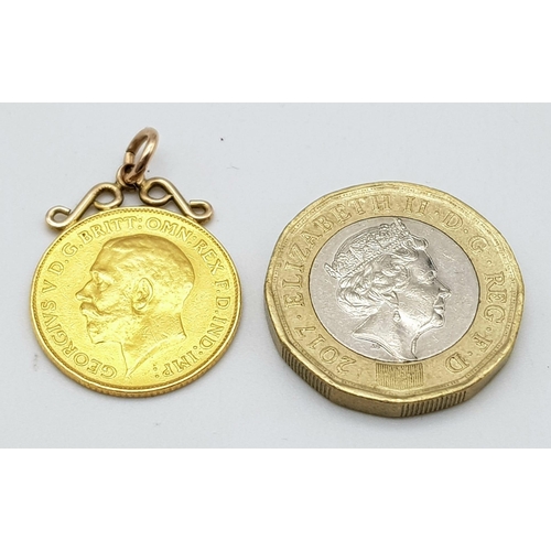 135 - A 1912 King George V half sovereign pendant, total weight: 4.4 g