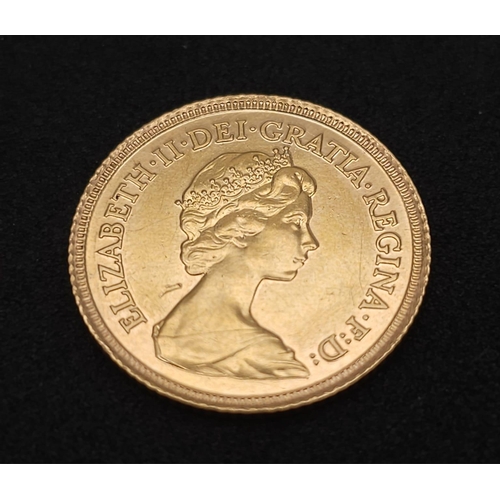 124 - A 1982 Queen Elizabeth II 22K Gold Half Sovereign.