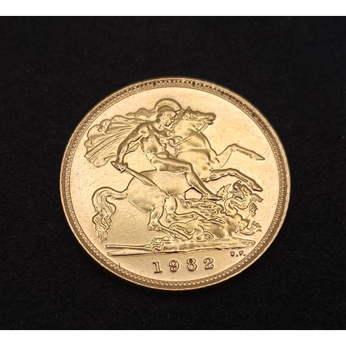 124 - A 1982 Queen Elizabeth II 22K Gold Half Sovereign.