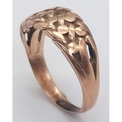 530 - A 9K rose gold keeper's ring, size: I, weight: 2 g.