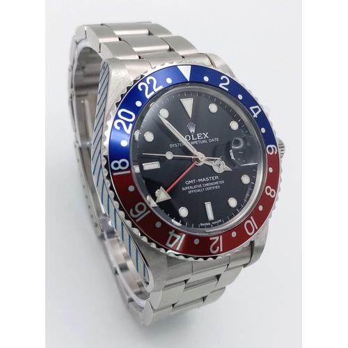 51 - A Rolex GMT-Master 16700 Model Automatic Gents Watch. Stainless steel bracelet and case - 40mm. 'Pep... 