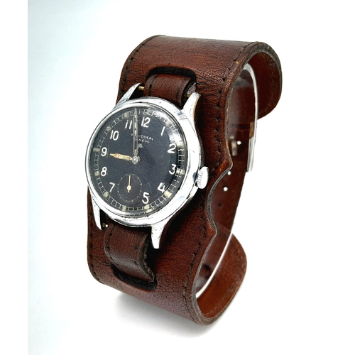 225 - A Rare Vintage Universal Geneve Mechanical Gents Watch. Double leather strap. Stainless steel case -... 