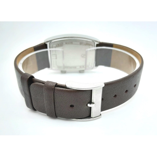 218 - A Vintage Dunhill Quartz Dual Time Watch. Brown leather strap. Stainless steel case - 28mm. Dunhill ... 