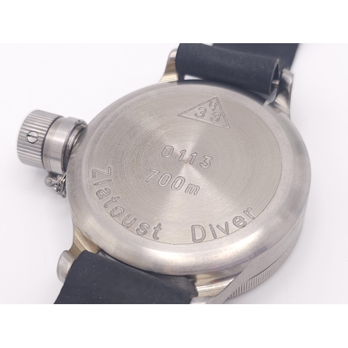 396 - A Russian Army Divers Watch. Black rubber strap. Stainless steel case - 54mm. Black dial. Mechanical... 