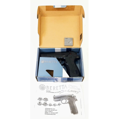 778 - A Beretta PX4 Storm C02 Air Pistol - With a Double Action System. In very good condition. Comes with... 