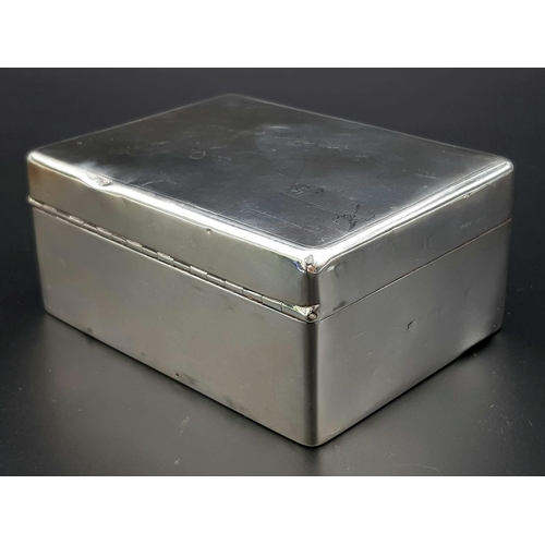 828 - A vintage sterling silver cigarette box with wooden line. Total weight 351.85G. Dimension: L15.5cm X... 