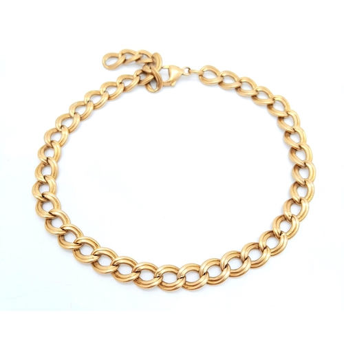 604 - A 9K GOLD ILLUSION DOUBLE LINK BRACELET .  18.6gms  one size