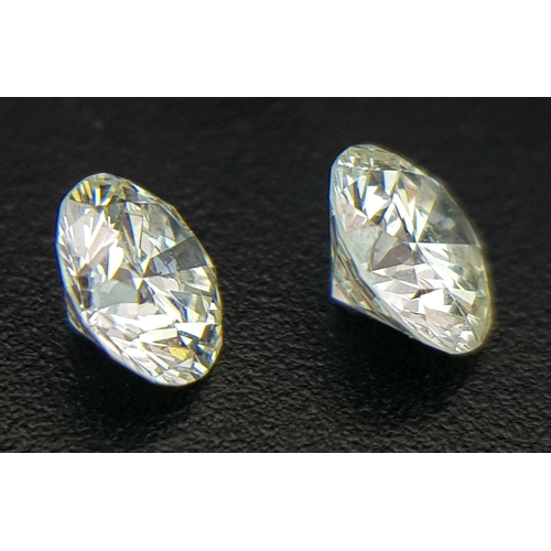 701 - Two Brilliant Round Cut Loose Diamonds - VS1 - 0.333ct and VS2 - 0.386ct. Both with certificates.