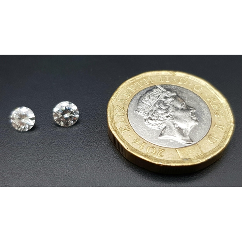 701 - Two Brilliant Round Cut Loose Diamonds - VS1 - 0.333ct and VS2 - 0.386ct. Both with certificates.