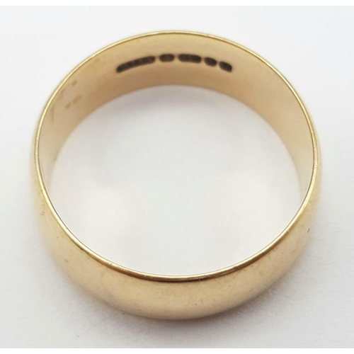 769 - A 9K GOLD BAND RING  .    3.5gms   size M