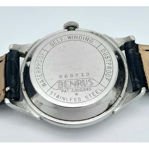 557 - A Vintage Benrus Nobility Self-Winding Gents Watch. Black leather strap. Stainless steel case - 32mm... 