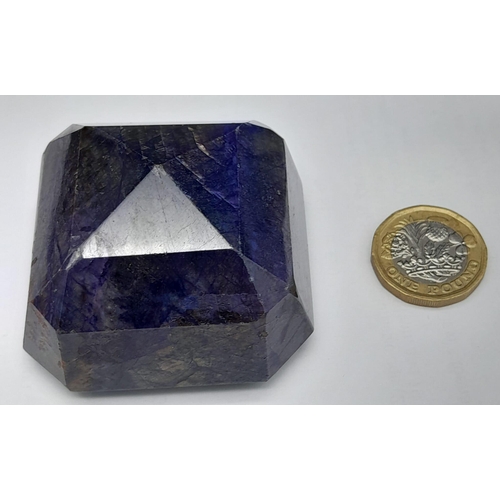 426 - An Impressive 1223ct Faceted Blue Sapphire. Octagonal Shape. GRS Lab Certified.