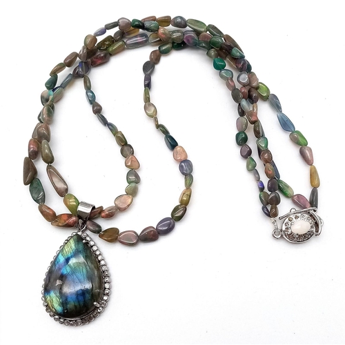 132 - An Irregular Shaped Opal Beaded Necklace with a Rose cut Diamond and Opal Clasp - With a 29ct Labrad... 