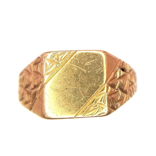 15 - A Vintage 9K Yellow Gold Signet Ring. Size Q 1/2. Full UK hallmarks. 3.42g weight.