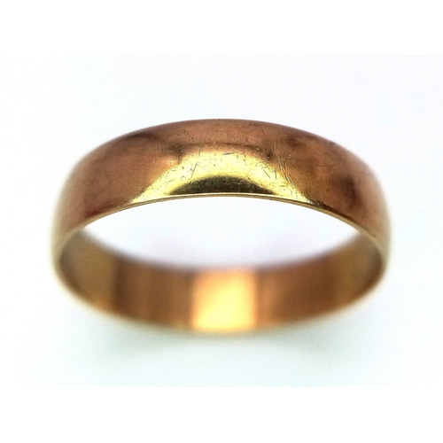 456 - A Vintage 9K Yellow Gold Band Ring. 4mm width. Size N. 1.5g weight. Full UK Hallmarks.