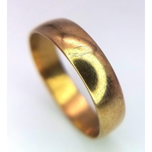 456 - A Vintage 9K Yellow Gold Band Ring. 4mm width. Size N. 1.5g weight. Full UK Hallmarks.