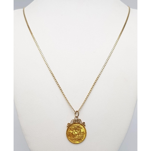 866 - A 22K GOLD HALF SOVEREIGN MOUNTED IN 9K GOLD AND ON A 60cms 9K GOLD BOXLINK CHAIN  .    10.4gms