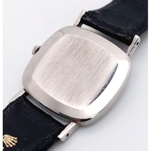 1267 - A Vintage Rolex Cellini 18K White Gold Cased Gents Watch. Black leather strap. 18k gold case - 32mm.... 