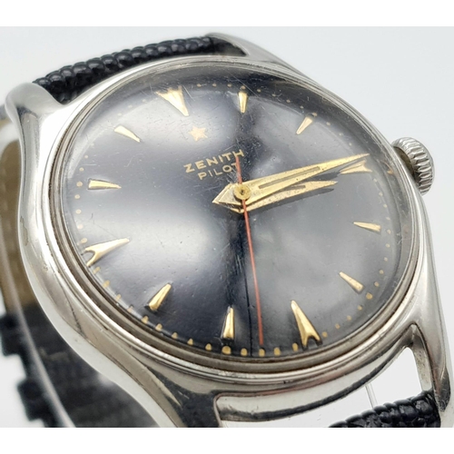 99 - A Vintage Zenith 18 Jewels Mechanical Pilot Watch. 120 calibre. Automatic movement. Black leather st... 