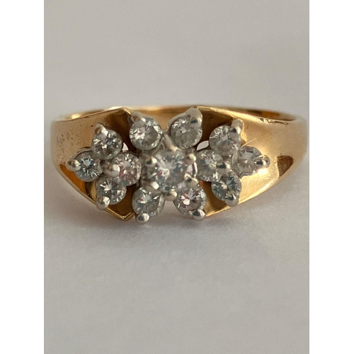 224 - Stunning 14 carat GOLD and DIAMOND CLUSTER RING. 3.0 grams. Size K 1/2 - L.