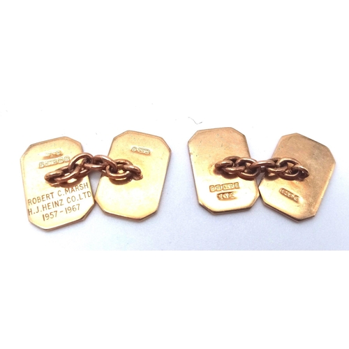 218 - A VINTAGE PAIR OF CHAIN LINK CUFFLINKS WITH THE INITIALS 