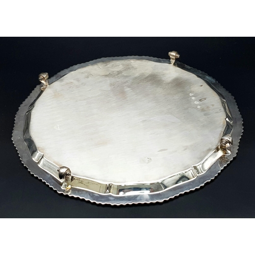 65 - A Beautiful Sterling Silver Salver in a Fitted Presentation Case. Hallmarks for Sheffield 1996. 950g... 