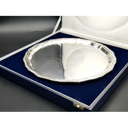 65 - A Beautiful Sterling Silver Salver in a Fitted Presentation Case. Hallmarks for Sheffield 1996. 950g... 