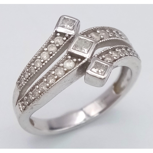 1352 - 9K WHITE GOLD FANCY 3 ROW DIAMOND RING, APPROX 0.45CT DIAMONDS, WEIGHT 4.4G SIZE N